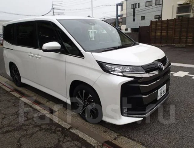 Toyota Noah. ��������, ��������, 2.0 (152��.�.), ������, 33 000����. ��, �/�. ��� ����� �� ������������ ����