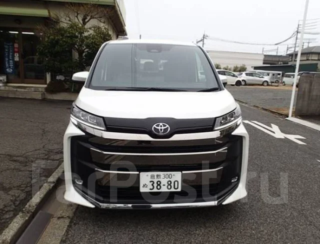Toyota Noah. ��������, ��������, 2.0 (152��.�.), ������, 33 000����. ��, �/�. ��� ����� �� ������������ ����