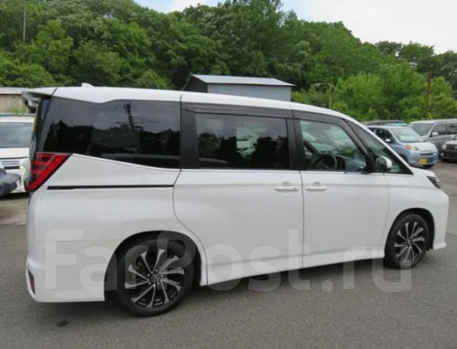Toyota Noah. ��������, 4wd, 2.0 (152��.�.), ������, 25 000����. ��, �/�. ��� ����� �� ������������ ����