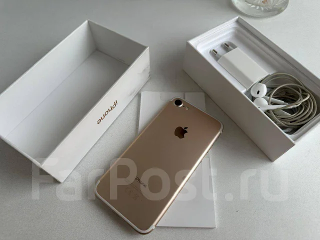 Apple iPhone 7. �/�, 32 ��, �������, 4G LTE ����