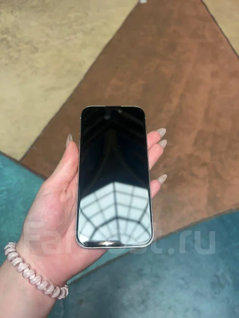 Apple iPhone 15 Pro. �/�, 256 ��, ����� ����