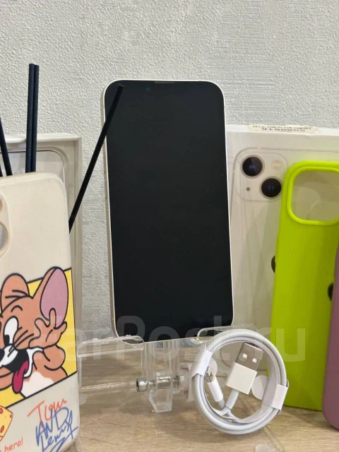 Apple iPhone 13. �/�, 256 ��, ����� ����