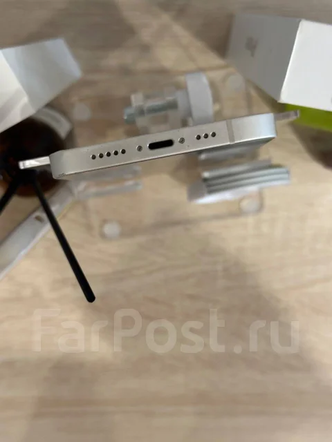 Apple iPhone 13. �/�, 256 ��, ����� ����