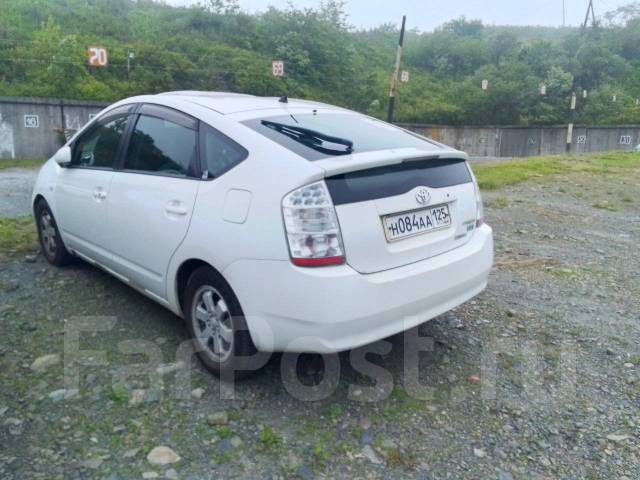 Toyota Prius. �������, ��������, 700 000����. �� ����
