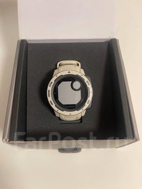 Garmin Instinct. GPS ����