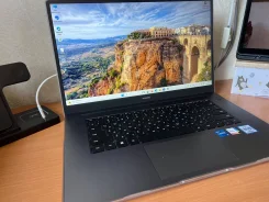 Huawei MateBook D 15 BODE-WFH9. 15.6", 2,5����, ��� 16 ��, ���� 512���, WiFi: 1, Bluetooth: 1 ����