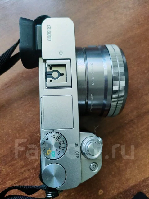Sony Alpha ILCE-6000. 20 � ����� ��, ���: 5� ����