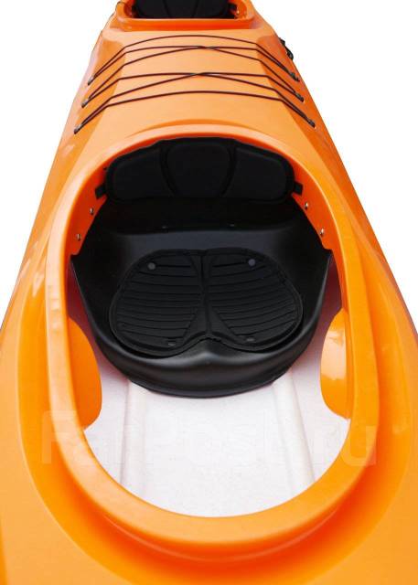 Liker Kayak. 2025 ���, ����� 5,25��., ��������� ��� ���������. ��� ����� �� ������������ ����