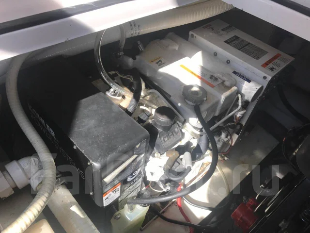 Four Winns. 2008 ���, ����� 10,8��., ��������� ������������, 600��.�., ������ ����