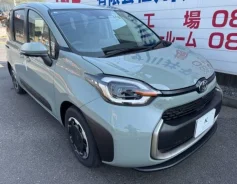 Toyota Sienta. ��������, ��������, 1.5 (120��.�.), ������, 20 000����. ��, �/�. ��� ����� �� ������������ ����