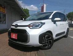 Toyota Sienta. �������, 4wd, 1.5 (120��.�.), ������, 31 000����. ��, �/�. ��� ����� �� ������������ ����