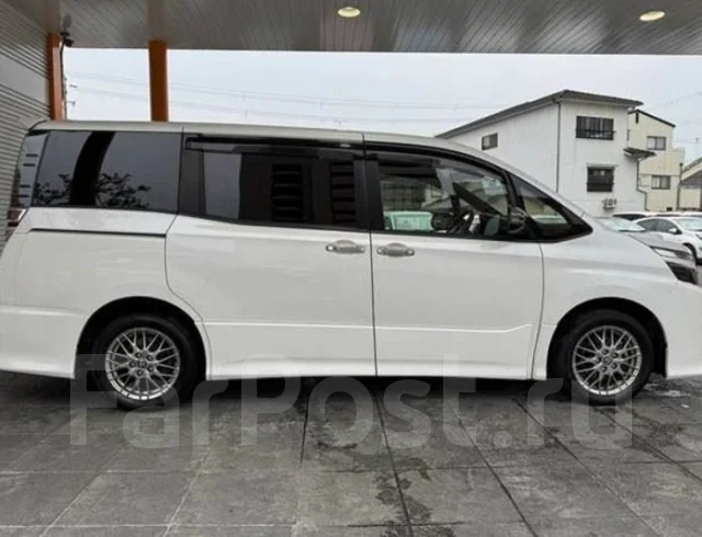 Toyota Voxy. ��������, 4wd, 2.0 (152��.�.), ������, 14 000����. ��, �/�. ��� ����� �� ������������ ����