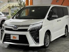 Toyota Voxy. ��������, 4wd, 2.0 (152��.�.), ������, 14 000����. ��, �/�. ��� ����� �� ������������ ����