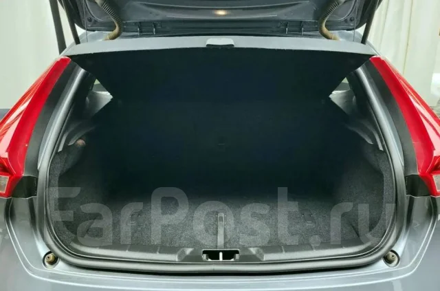 Volvo V40. �������, ��������, 1.5 (152��.�.), ������, 35 000����. ��, �/�. ��� ����� �� ������������ ����