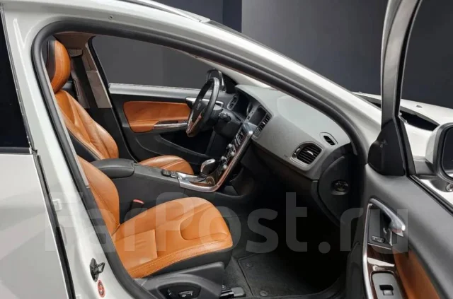 Volvo V60. �������, ��������, 1.6 (180��.�.), ������, 46 000����. ��, �/�. ��� ����� �� ������������ ����