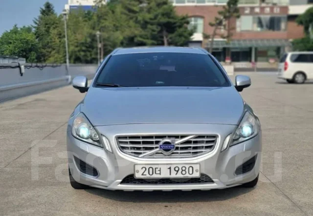 Volvo V60. �������, ��������, 1.6 (180��.�.), ������, 53 000����. ��, �/�. ��� ����� �� ������������ ����