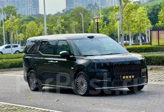 Zeekr 009, 2023. �������, 4wd, �������������, 10 000����. ��, �/�. ��� ����� �� ������������ ����