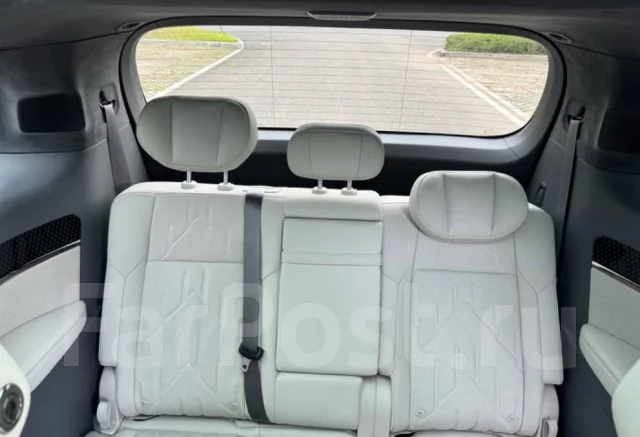 Zeekr 009, 2023. �������, 4wd, �������������, 10 000����. ��, �/�. ��� ����� �� ������������ ����
