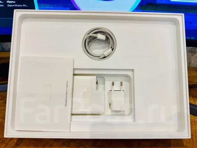 Apple MacBook Pro 13 2020. 13.3", 1,4����, ��� 8 ��, ���� 128���, WiFi: 1, Bluetooth: 1 ����