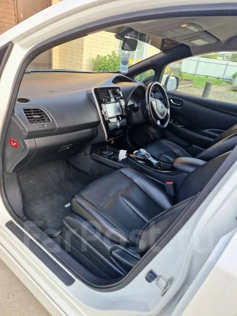 Nissan Leaf. �������, ��������, �������������, 140����. �� ����