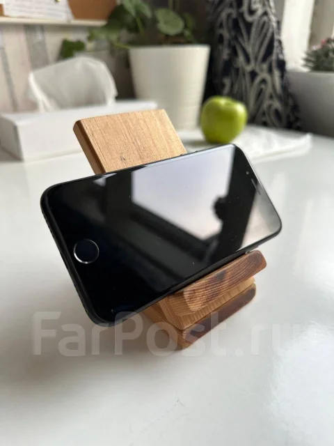 Apple iPhone 7. �/�, 32 ��, ������ ����