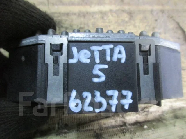 �������� ��������� VW Jetta 2006-2011 3C0907521B ����