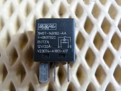 ���� Ford Focus III 2011-2019 (5M5T14B192AA) 5M5T14B192AA ����