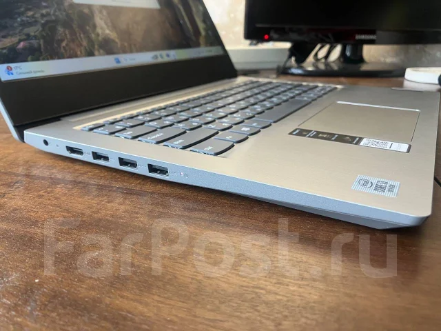Lenovo IdeaPad 3 14IIL05. 14", 1,2����, ��� 12 ��, ���� 256���, WiFi: 1, Bluetooth: 1, ����������� �� 3��. ����