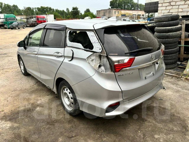 Honda Shuttle. GK8, L15B ����