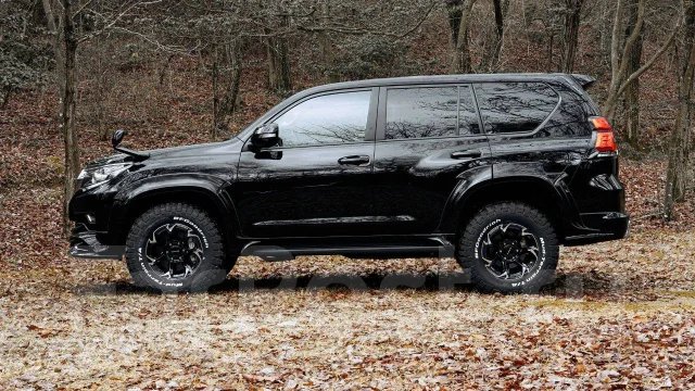 Wald Vorsalino V11-C SUV. 8.0x17", 6x139.7, ET20, �� 106,2���. ��� ����� �� ������������ ����