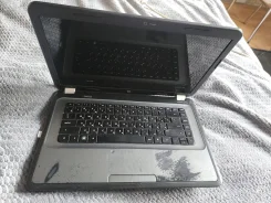 HP Pavilion 15. 15.6", 2,4����, ��� 16 ��, ���� 560���, WiFi: 1, Bluetooth: 1, ����������� �� 2��. ����