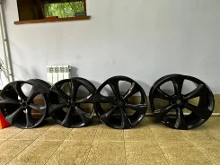 Varrstoen. x22", 6x114.3 ����