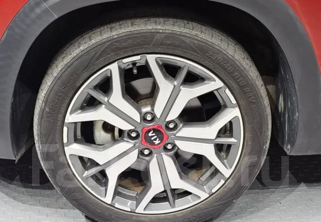 Kia Seltos. �������, 4wd, 1.6 (136��.�.), ������, 28 000����. ��, �/�. ��� ����� �� ������������ ����