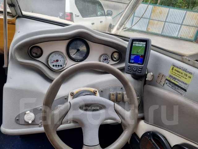 Bayliner. 1998 ���, ����� 5,5��., ��������� ���������, 115��.�., ������ ����