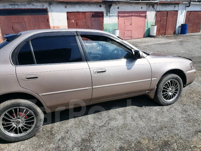 Toyota Corolla. �������, ��������, 1.3, ������ ����