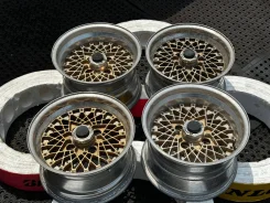 Impul Hoshino Racing. 7.5/8.5x14", 4x114.3, ET14/1, �� 73���. ����