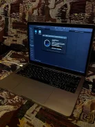 Apple MacBook Pro 13. 13", 120����, ��� 8 ��, ���� 256���, WiFi, Bluetooth, ����������� �� 8��. ����