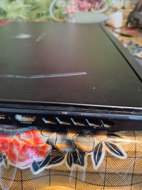 Acer Predator Helios 300. 17.3", 2,4����, ��� 16 ��, ���� 2 000���, WiFi: 1, Bluetooth: 1, ����������� �� 3��. ����