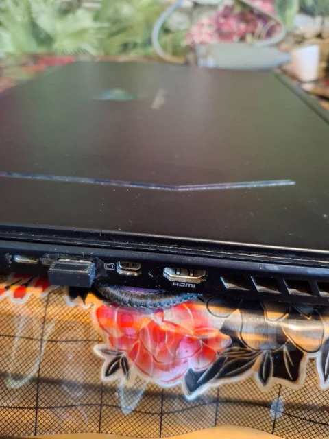 Acer Predator Helios 300. 17.3", 2,4����, ��� 16 ��, ���� 2 000���, WiFi: 1, Bluetooth: 1, ����������� �� 3��. ����