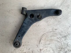 ����� �������� ������ Mitsubishi Airtrek CU4W MR961262 ����