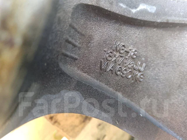 4 Racing. 7.5x18", 5x114.3, ET42 ����