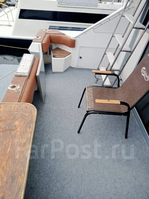Searay. 1989 ���, ����� 12��., ��������� ������������, 400��.�., ������ ����