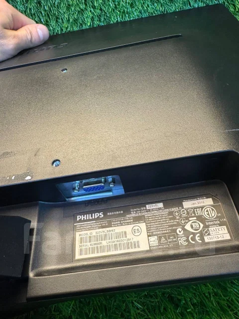 Philips. 21.5", ���������� �� (LCD, LED, QLED) ����
