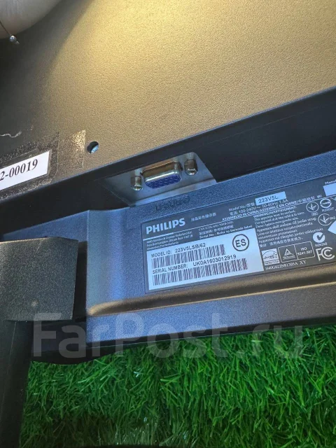 Philips. 21.5", ���������� �� (LCD, LED, QLED) ����