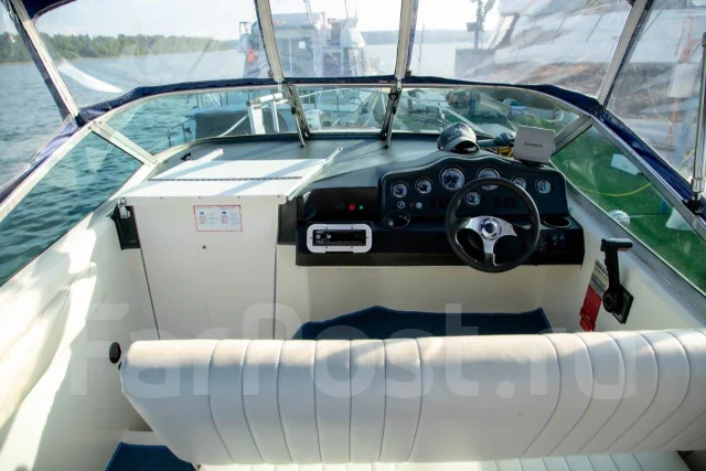 Searay. 1993 ���, ����� 7,1��., ��������� ������������, 230��.�., ������ ����