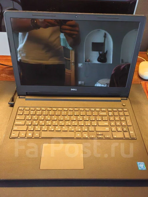 Dell Inspiron 15 7560. 2����, ��� 8 ��, ���� 250���, WiFi: 1, Bluetooth: 1, ����������� �� 1��. ����