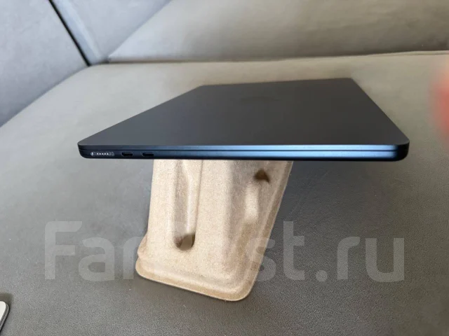 Apple MacBook Air 13 2022. 13.6", ��� 8 ��, ���� 512���, WiFi: 1, Bluetooth: 1 ����