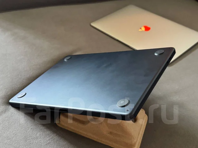 Apple MacBook Air 13 2022. 13.6", ��� 8 ��, ���� 512���, WiFi: 1, Bluetooth: 1 ����