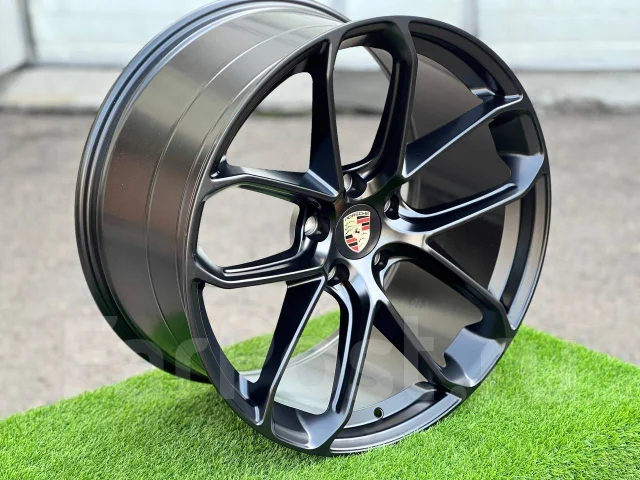 Porsche. 9.5x21", 5x130, ET46, �� 71,6���. ����