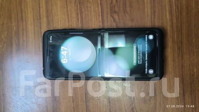 Samsung Galaxy Z Flip5. �/�, 256 ��, �������, 4G LTE, ����������, NFC ����